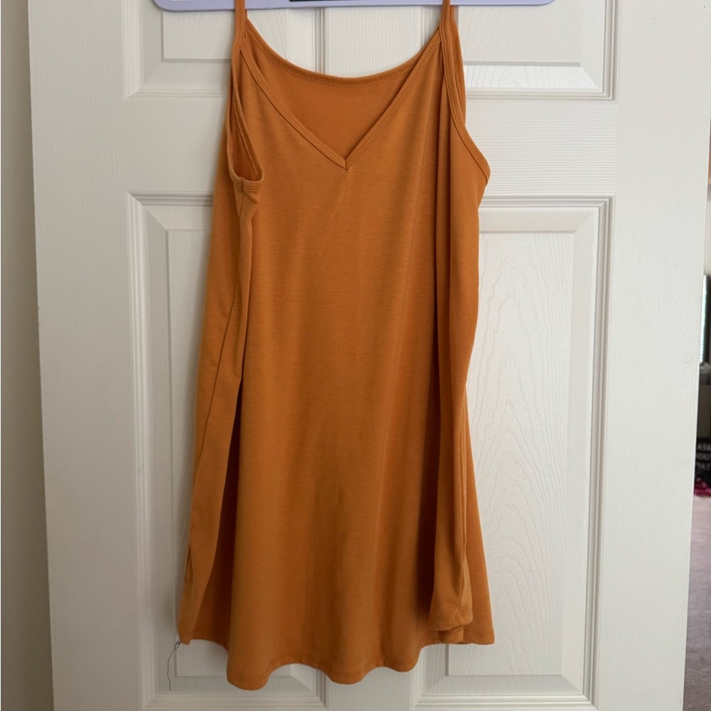 Zenana Outfitters V-Neck Rust Tank Top
